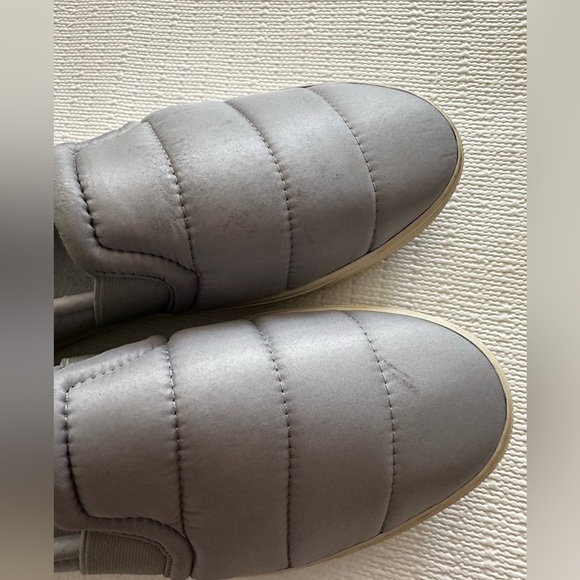 Vince shoes Blair Quilted Slip On comfy Cross Trainer in Slate Grey 6.5 $200 - Picture 3 of 11